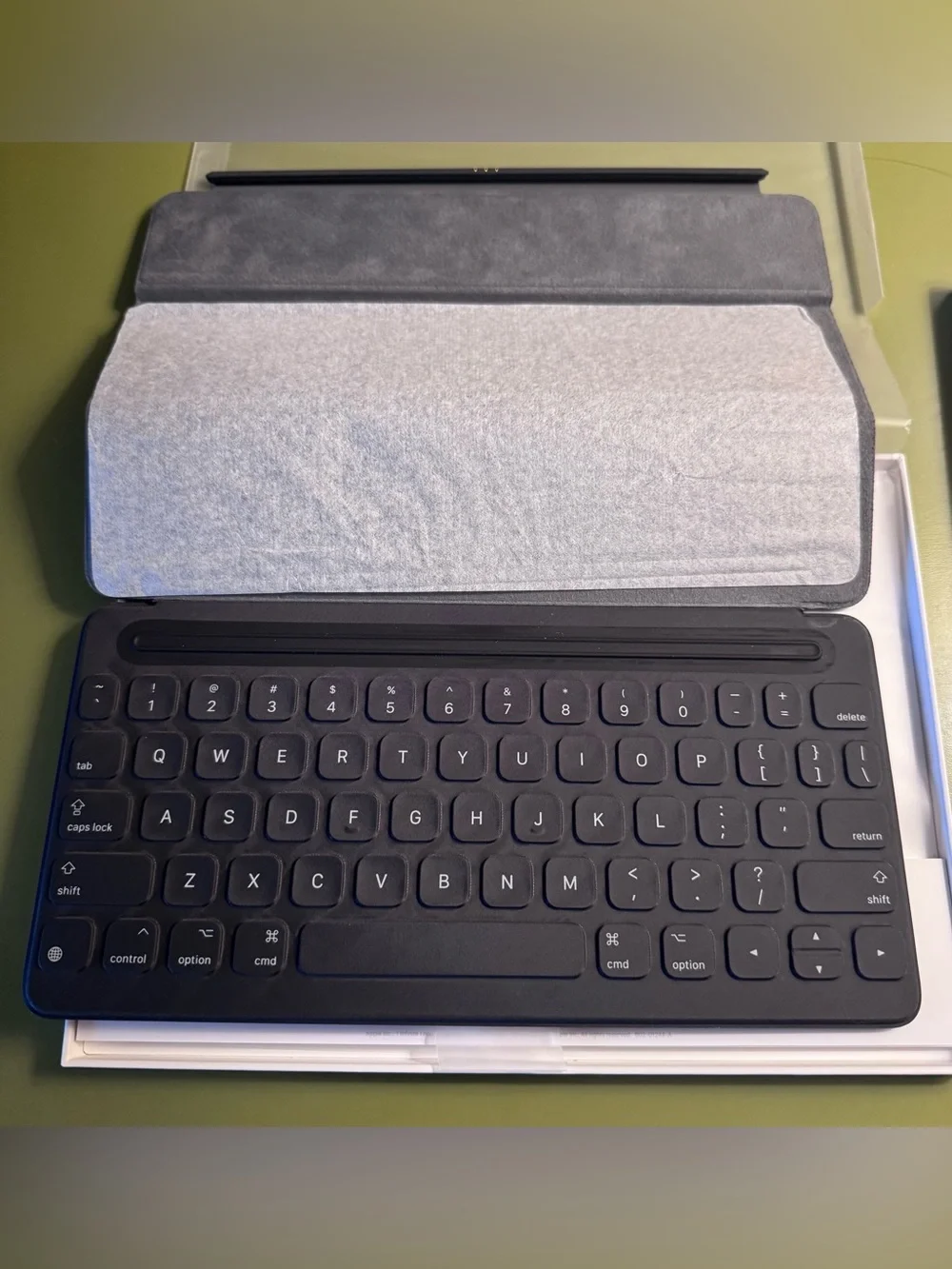 Apple smart keyboard